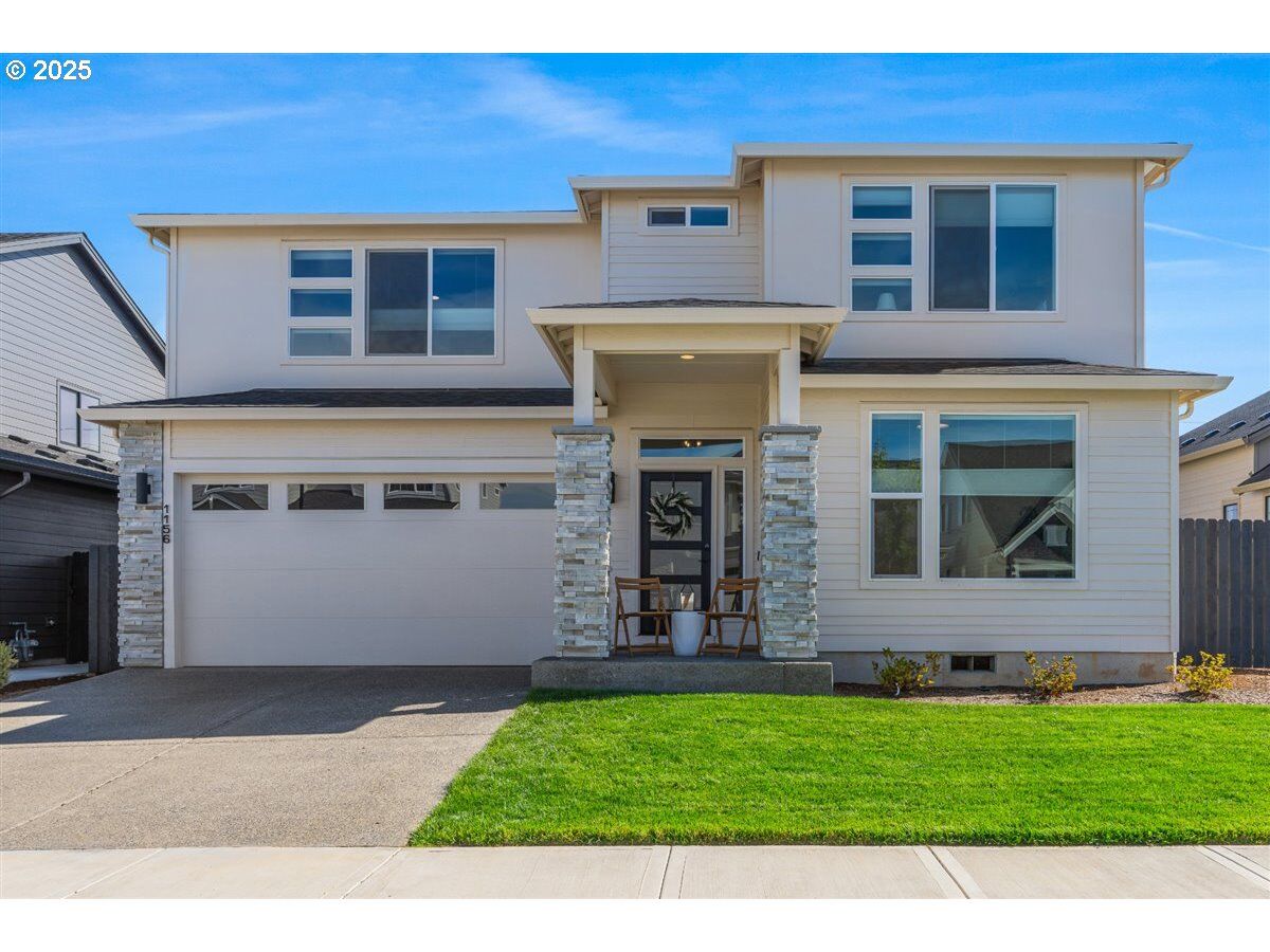 Property Photo:  1156 N 44th Pl  WA 98642 