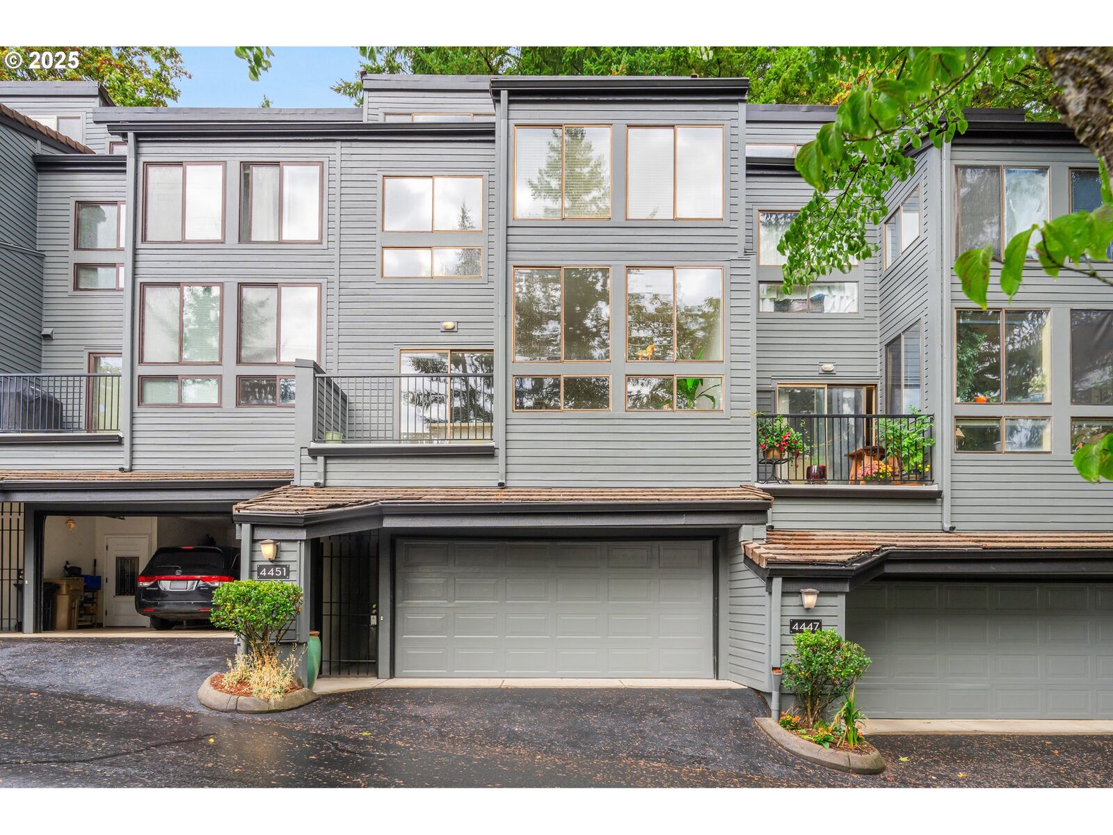 Property Photo:  4451 Golden Ln  OR 97035 