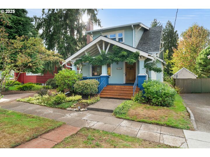 Property Photo:  5847 NE 27th Ave  OR 97211 