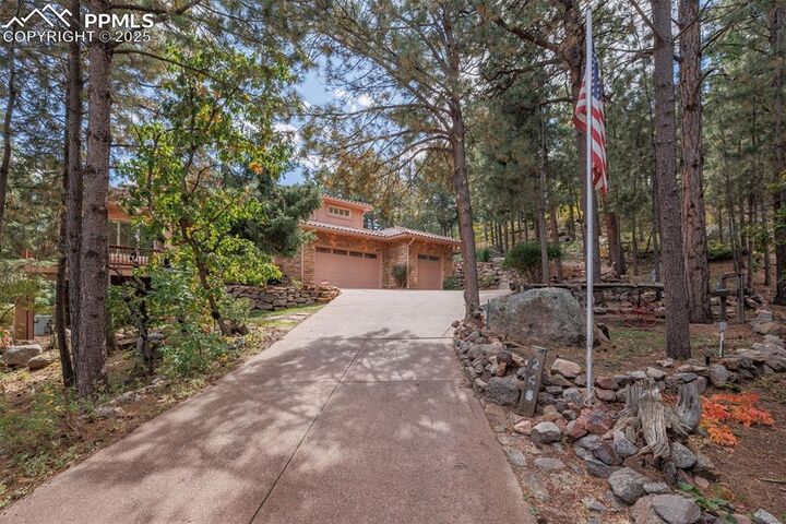 245 Stonebeck Lane  Colorado Springs CO 80906 photo