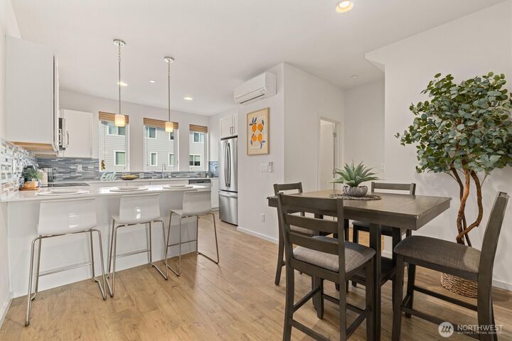 Property Photo:  5118  164th Street SW C6  WA 98026 