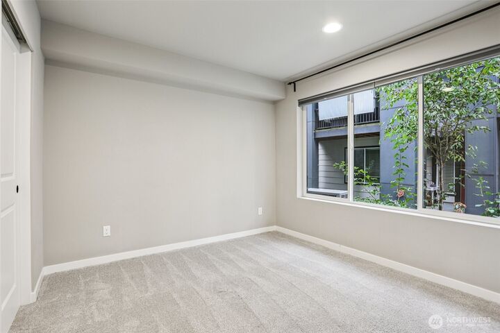 Property Photo:  610  237th Place SE B  WA 98021 