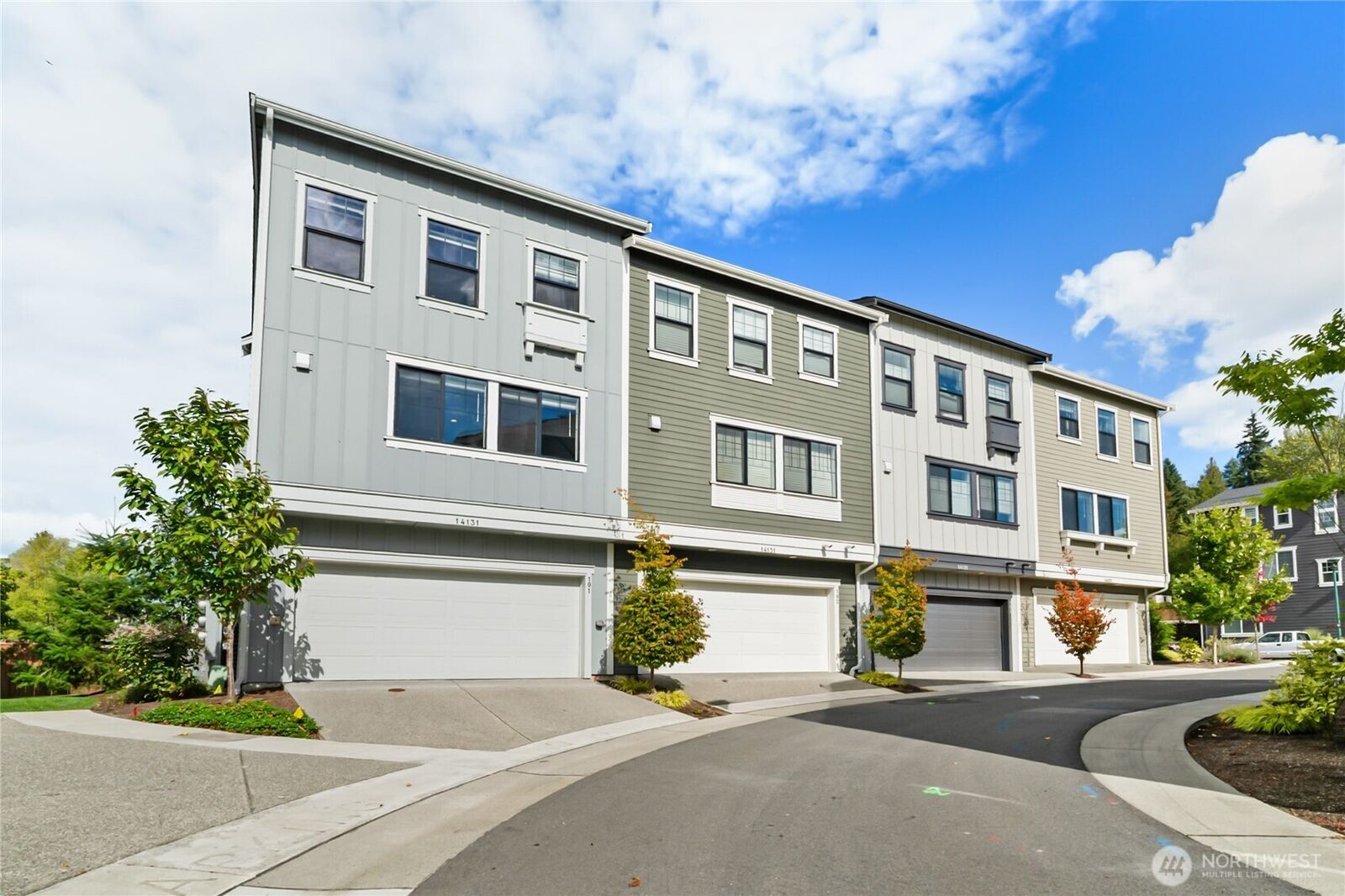 Property Photo:  14131  266th Avenue NE 101  WA 98019 