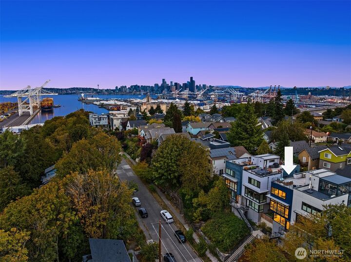 Property Photo:  3856  21st Avenue SW  WA 98106 