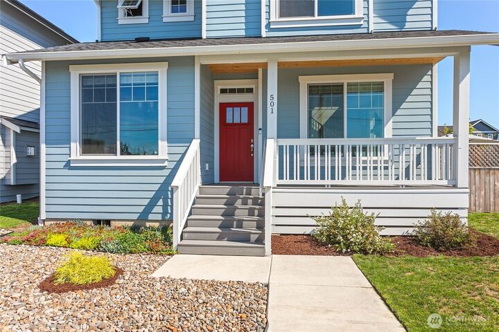 Property Photo:  501  Woodbury Way  WA 98226 