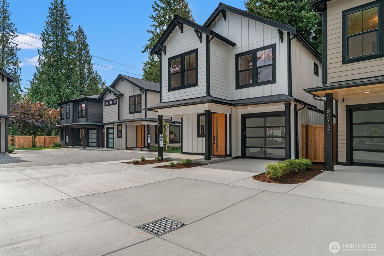 Property Photo:  8011  131st Place NE  WA 98033 