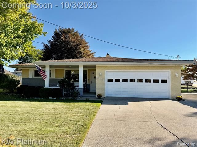 Property Photo: 2838 Elmwood Street MI 48060