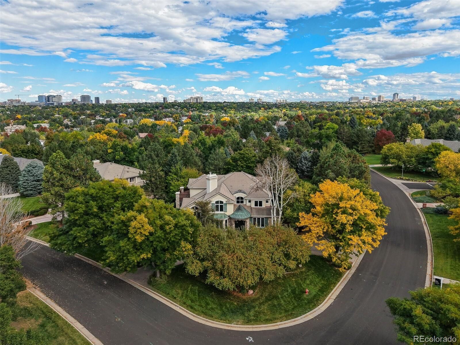Property Photo:  5690 S Beech Circle  CO 80121 