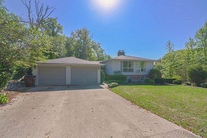 Property Photo:  710 W Parkway Drive  IN 47327 