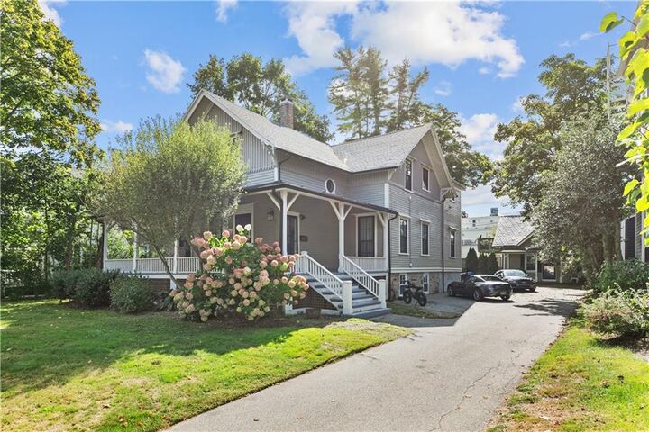 39 Powel Avenue 2  Newport RI 02840 photo
