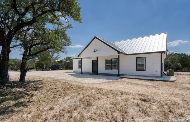 Property Photo: 1085 Lakeside Drive TX 78063