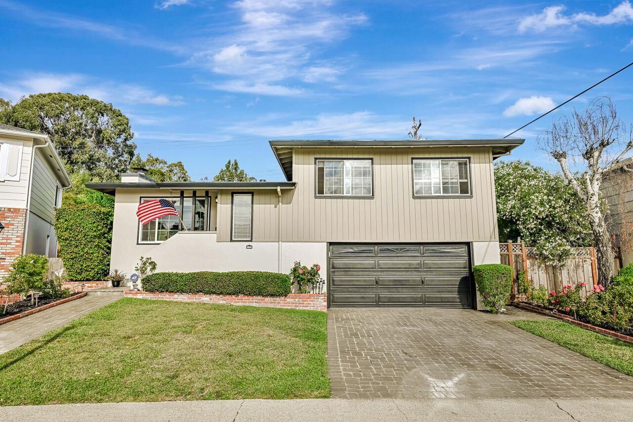 Property Photo:  579 Hawthorne Avenue  CA 94066 
