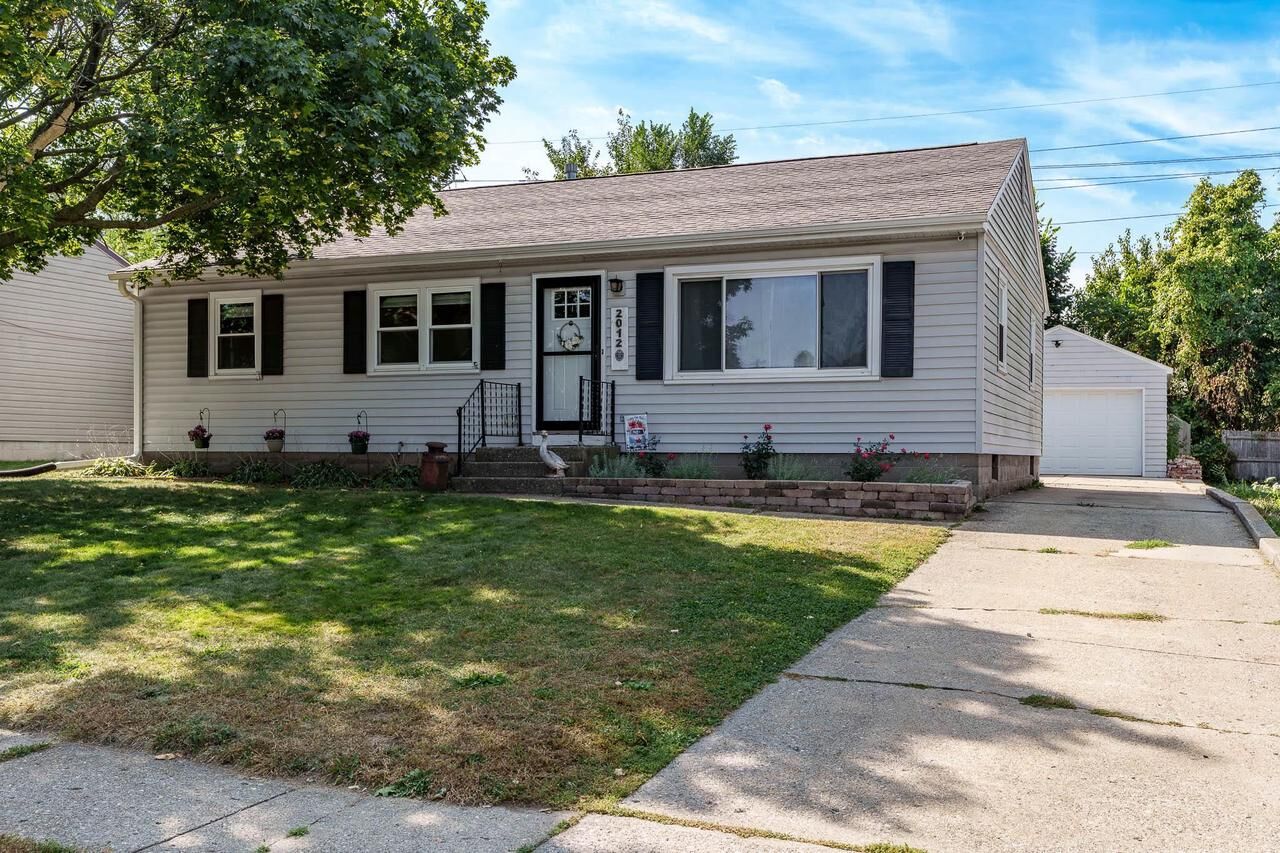 Property Photo:  2012 Pioneer Drive  WI 53511 
