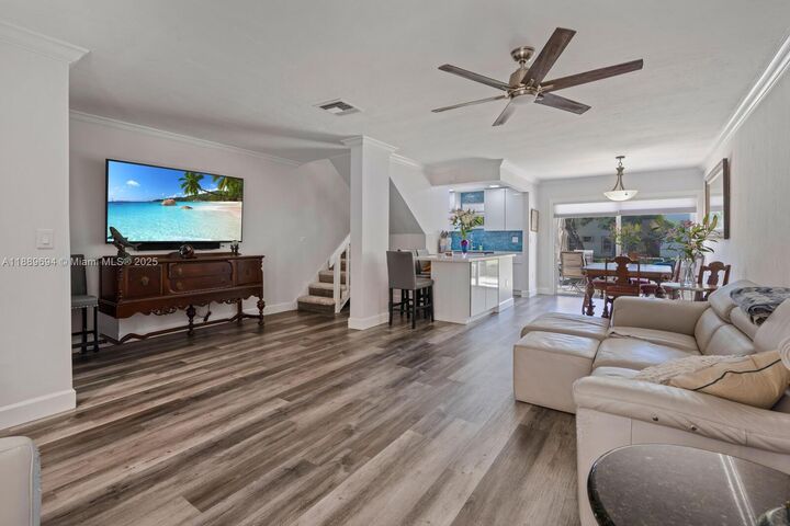 Property Photo:  8512 SW 103rd Ave  FL 33173