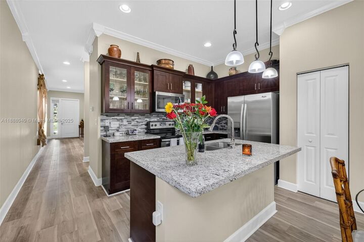 Property Photo:  5316 NW 48th Ln  FL 33319 