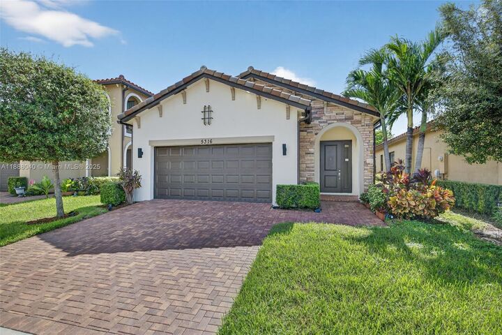 Property Photo: 5316 NW 48th Ln FL 33319