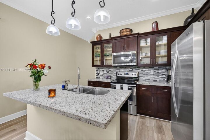 Property Photo:  5316 NW 48th Ln  FL 33319 