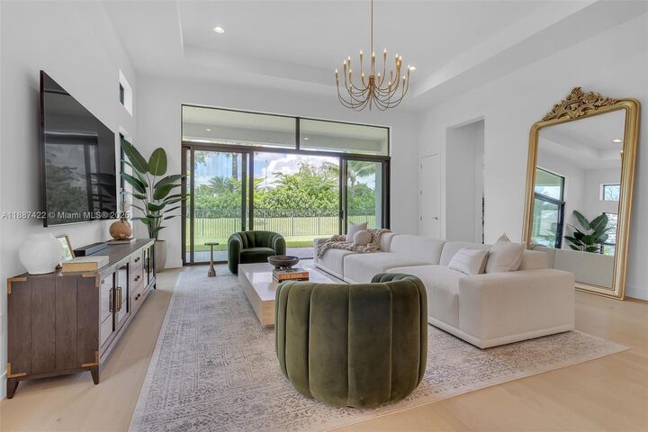Property Photo:  8367 Royal County Down Rd  FL 33434 