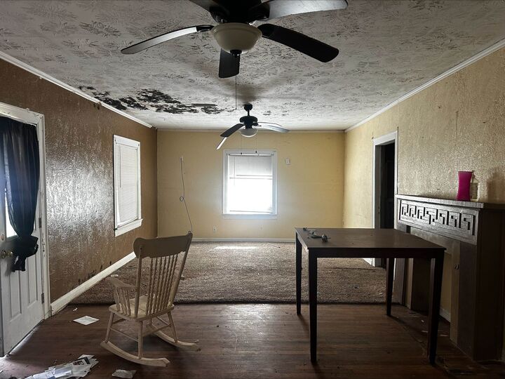 Property Photo:  3021 Thomas Blvd  TX 77642-0000 