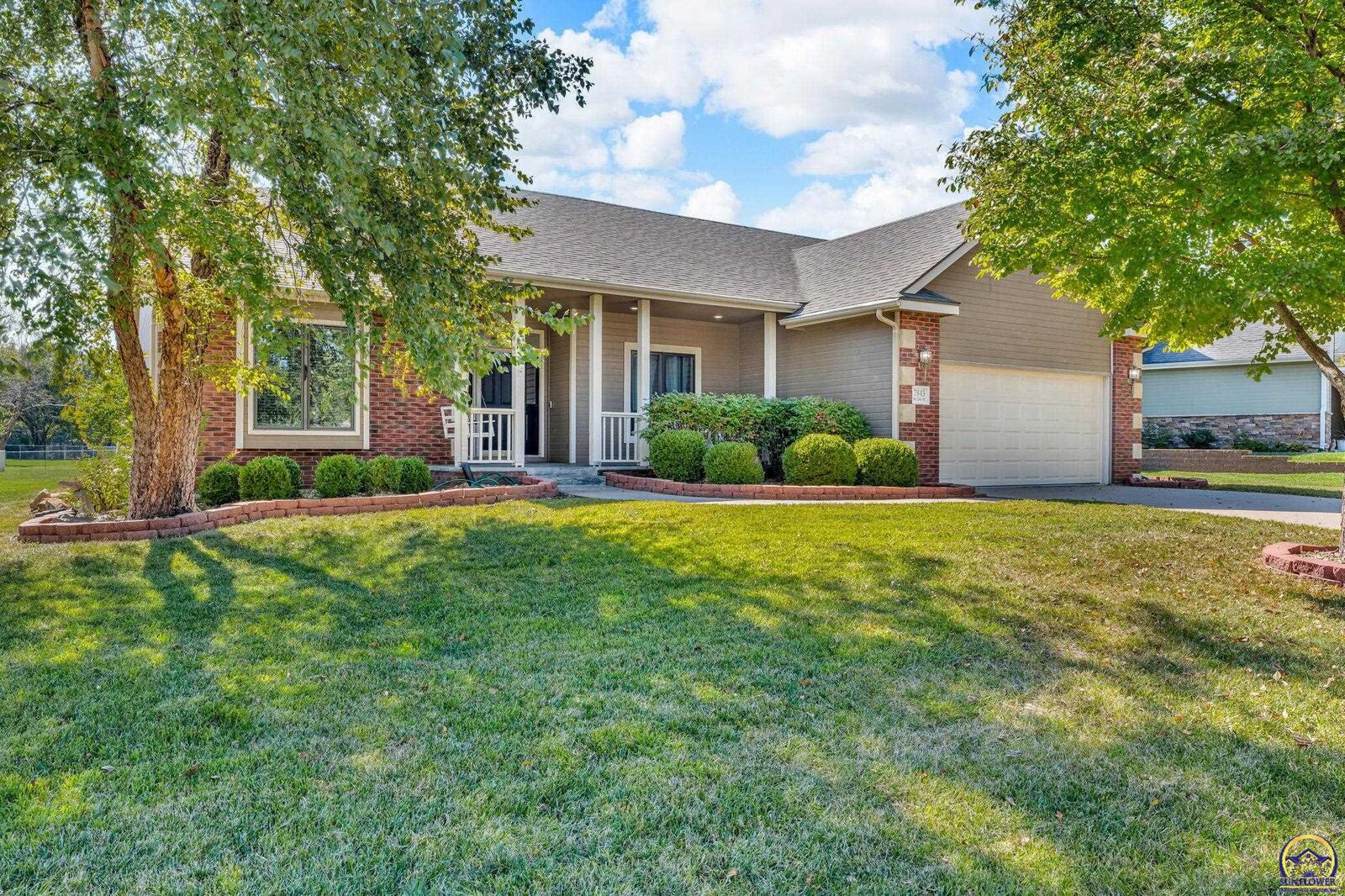 Property Photo:  7845 SW 28th St  KS 66614 