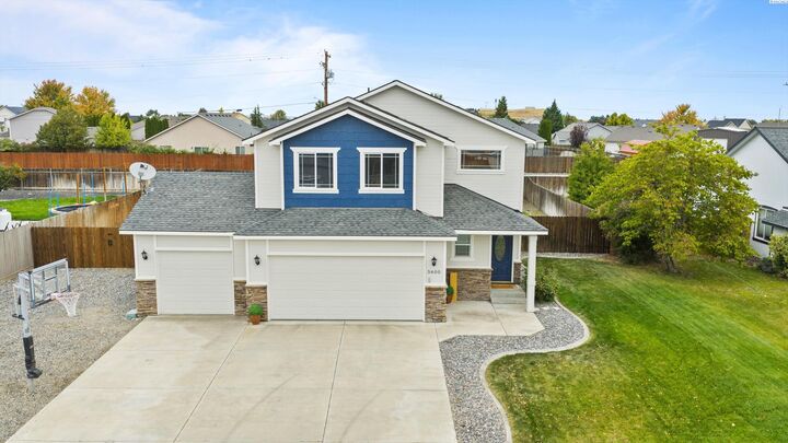 Property Photo: 5600 Aloha Drive WA 99353