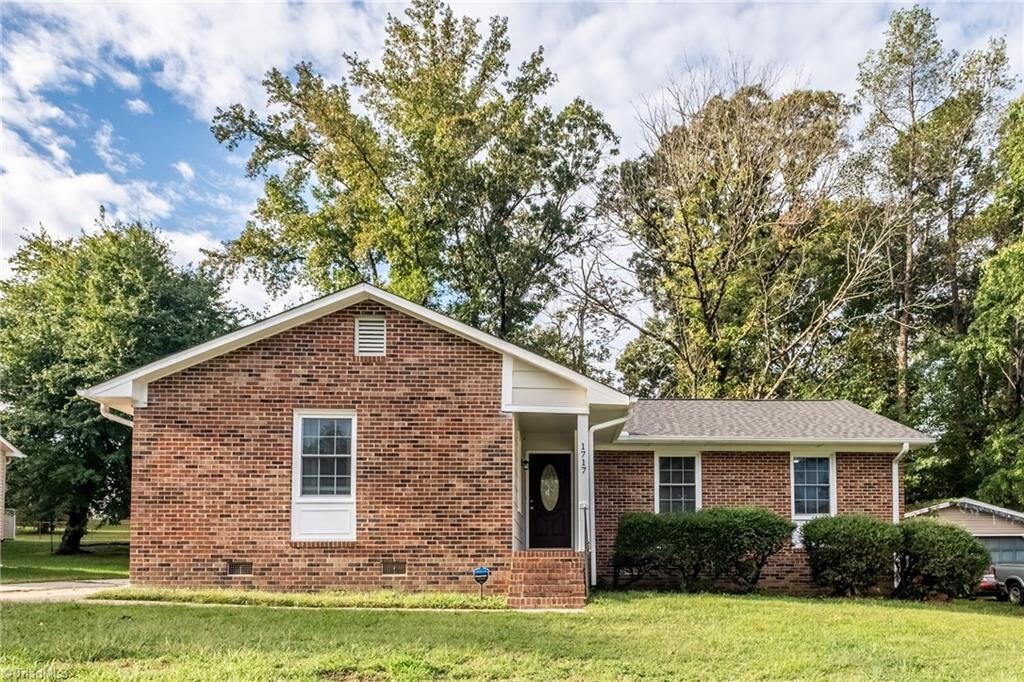 Property Photo: 1717 Prince Albert Drive NC 27405