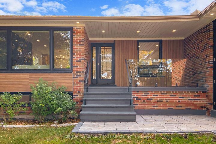 Property Photo: 2240 Springfield Court ON L5K 1V4