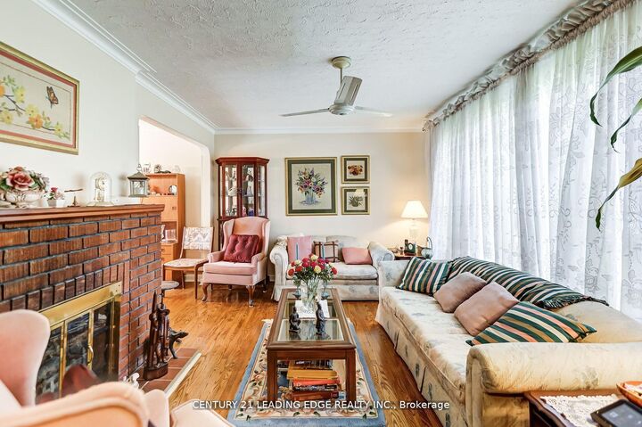 Property Photo:  19 Royaleigh Avenue  ON M9P 2J4 