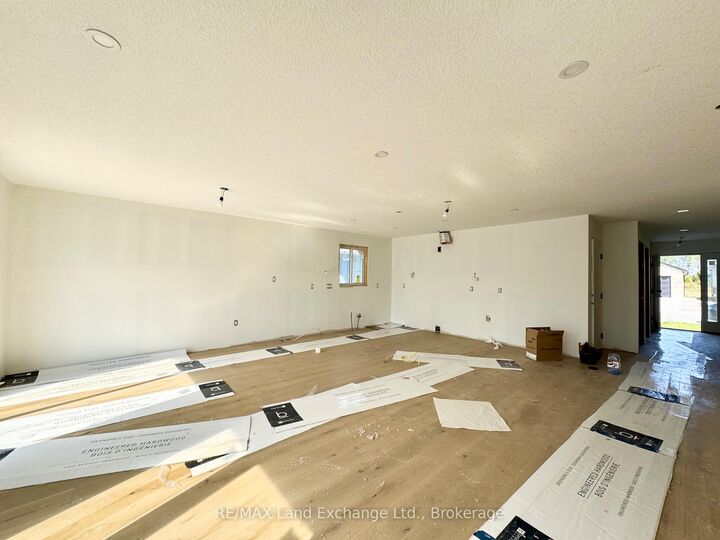Property Photo: 448 Burnside Street ON N0H 2C3