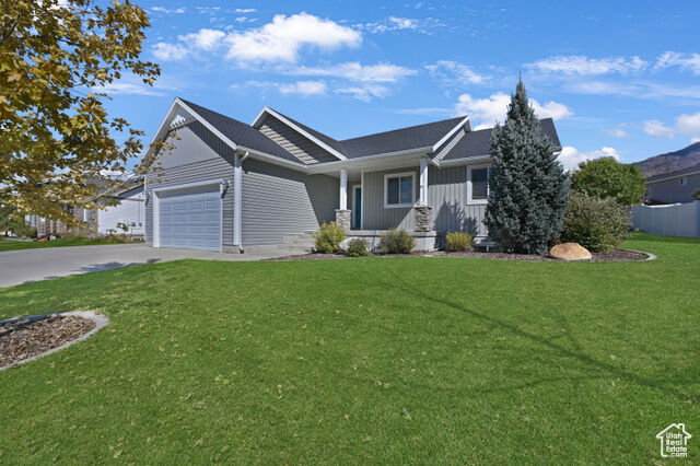 Property Photo: 590 N Cherry Ln UT 84333