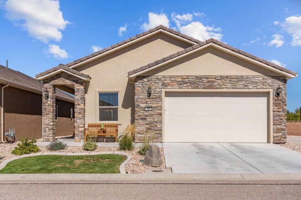 Property Photo:  2372 W Clubhouse Lp  UT 84720 