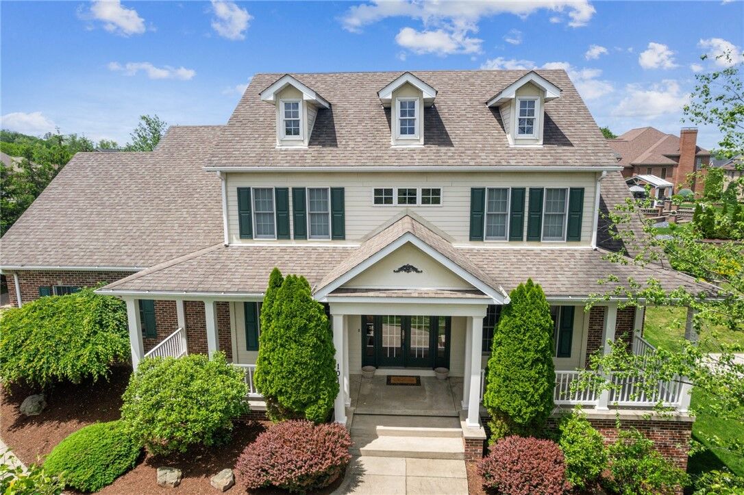 Property Photo:  1012 County Club Dr  PA 15644 
