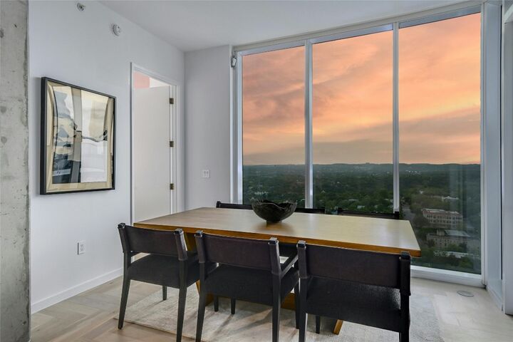 Property Photo: 313 W 17th Street 2204 TX 78701