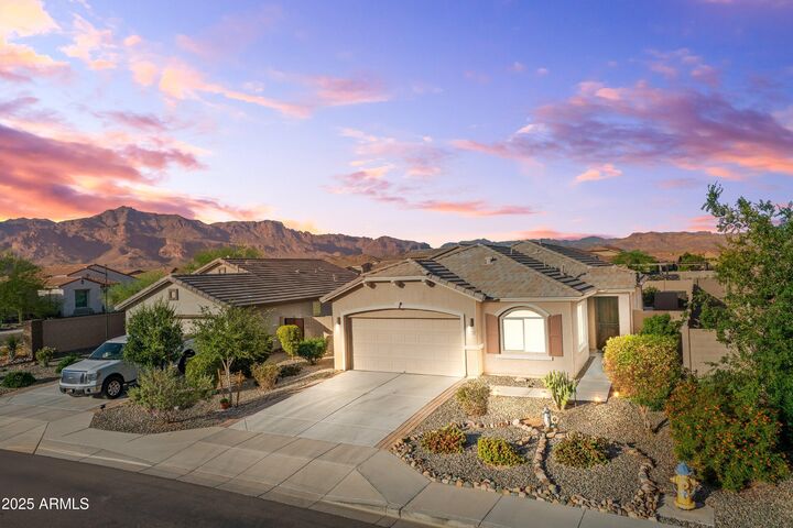 Property Photo:  7577 S Towel Creek Drive  AZ 85118 