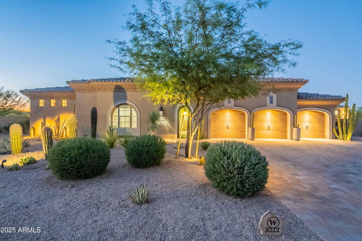Property Photo: 8512 E Eagle Claw Drive AZ 85266