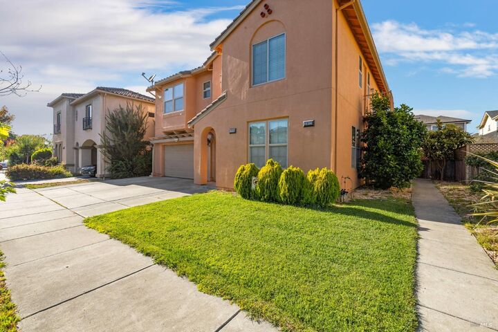 Property Photo:  1461 1463 Trombetta Street  CA 95407 