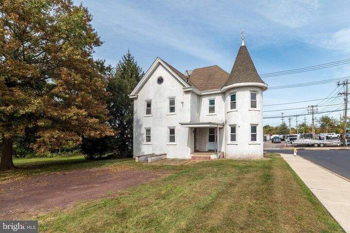 Property Photo: 900 W Eighth PA 19446