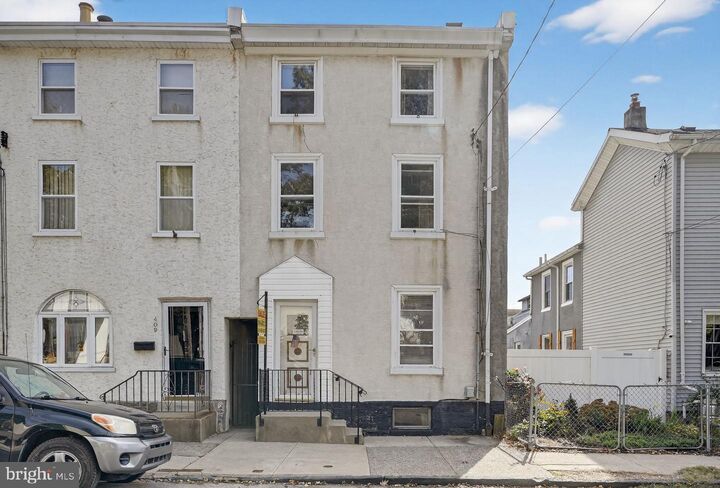407 Conarroe Street  Philadelphia PA 19128 photo