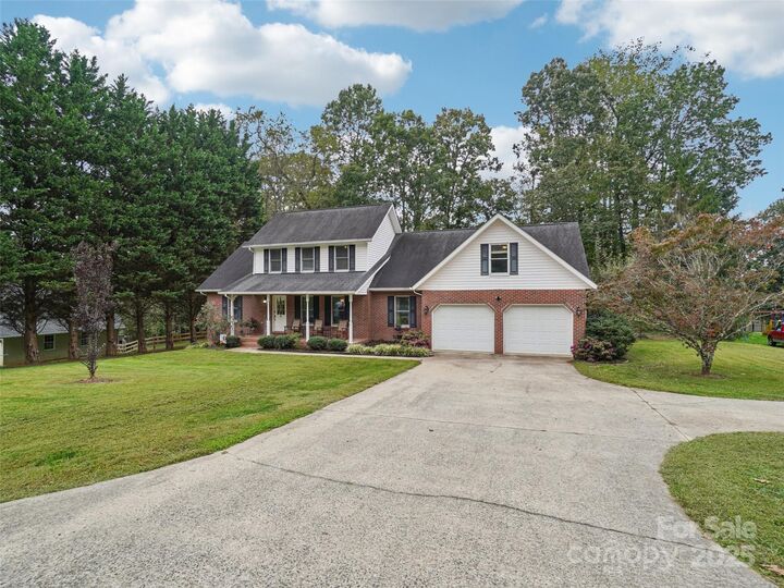 2 Cambridge Drive  Candler NC 28715 photo