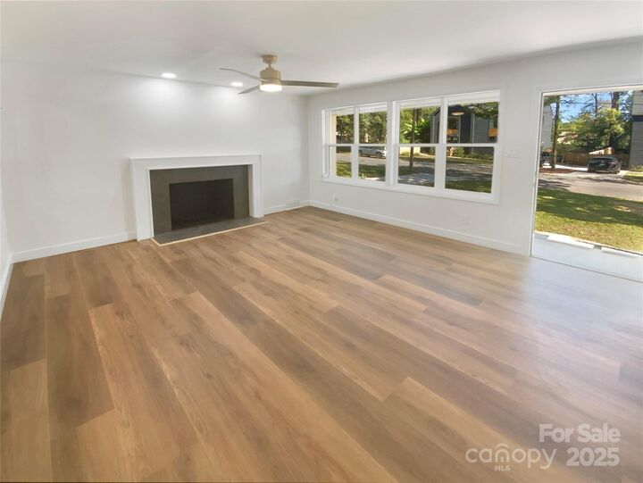 Property Photo: 3249 Harrow Place NC 28205