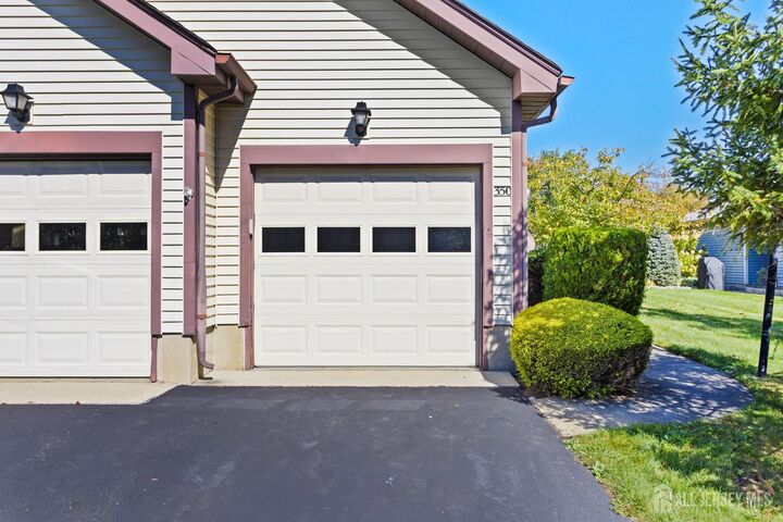 Property Photo:  35 Edinburgh Drive  NJ 08831 