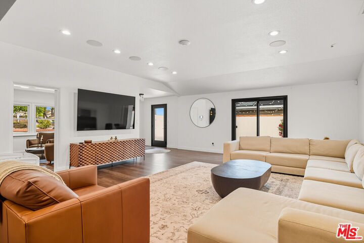 Property Photo:  9916 Rathburn Ave  CA 91325 