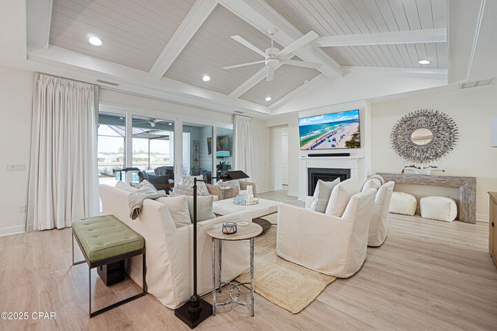 Property Photo: 8728 Lime Drive FL 32413