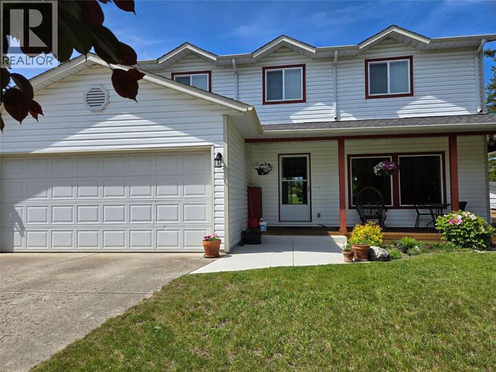 Property Photo: 3175 Highland Park Avenue BC V4Y 0K3
