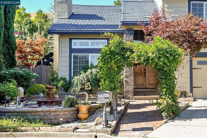 Property Photo: 830 Westview Ct CA 94553
