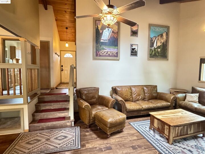 Property Photo: 19380 Pleasantview Dr CA 95321