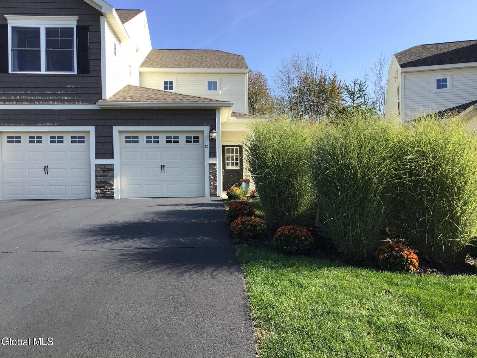 Property Photo:  19 Jared Court  NY 12047 