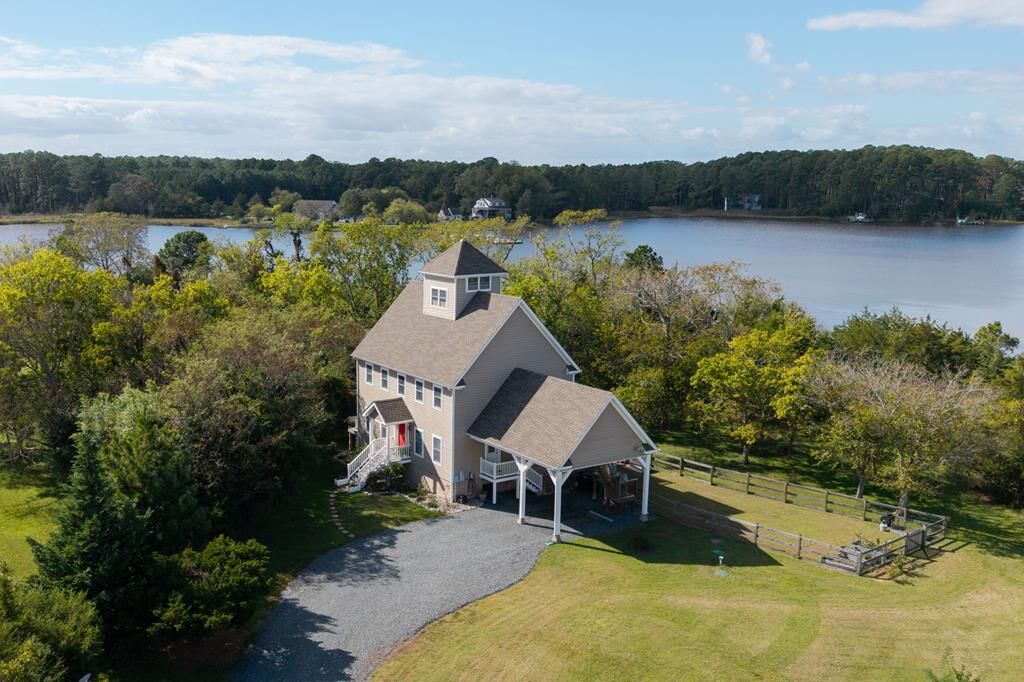 Property Photo: 19072 Mink Farm Rd VA 23417