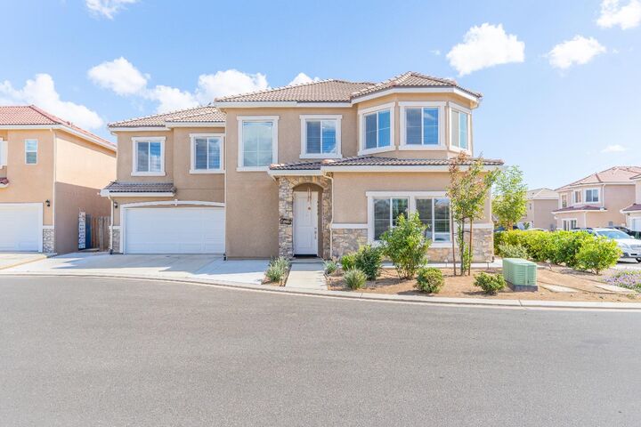 4430 W Langden Drive  Fresno CA 93722 photo