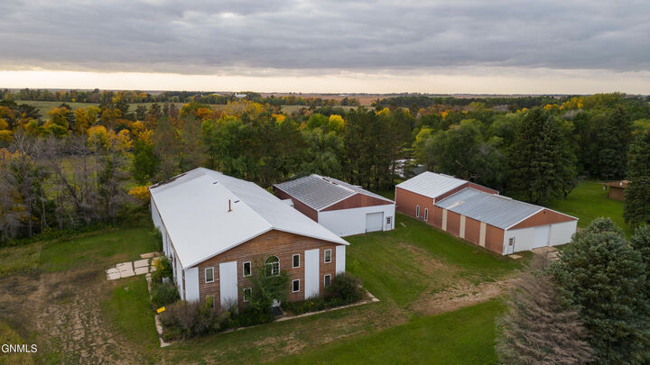 Property Photo:  5669 95th Avenue SE  ND 58466 